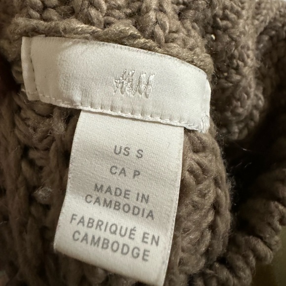 Turtleneck sweater - Picture 3 of 4